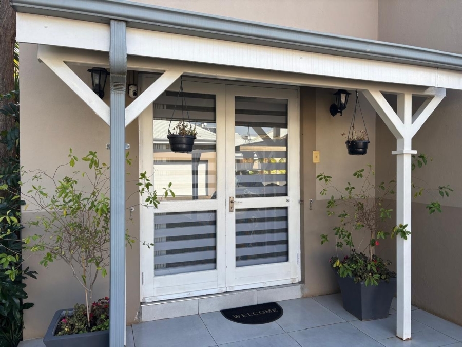 2 Bedroom Property for Sale in Waterval East North West